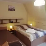 Oda ve Kahvaltı Hamernik
